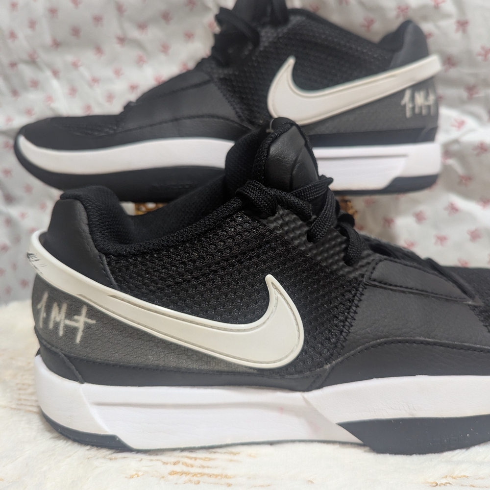 Nike Black and White Athletic Shoes